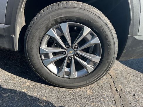 Used 2025 Chevrolet Equinox LT image 31