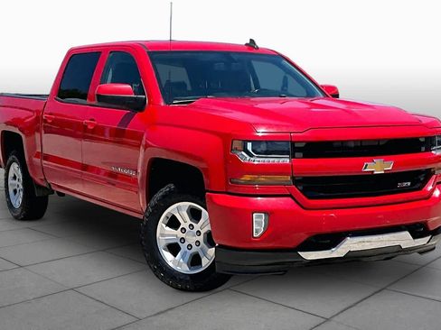 Used 2017 Chevrolet Silverado 1500 LT w/ All Star Edition AWD/4WD image 2