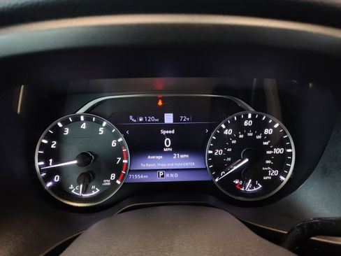 Used 2020 Nissan Titan SV w/ SV Convenience Package RWD image 22
