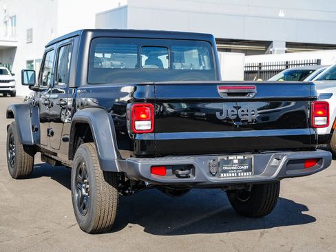 New 2026 Jeep Gladiator Sport image 6