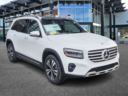 New 2026 Mercedes-Benz GLB 250 4MATIC image 7