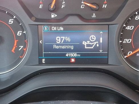 Used 2020 Chevrolet Camaro LT image 25