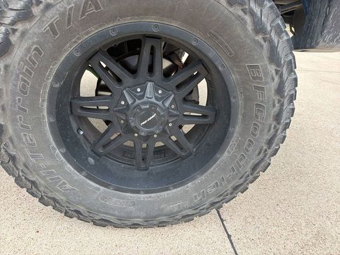 Used 2018 Ford F150 XLT w/ Equipment Group 302A Luxury AWD/4WD image 8