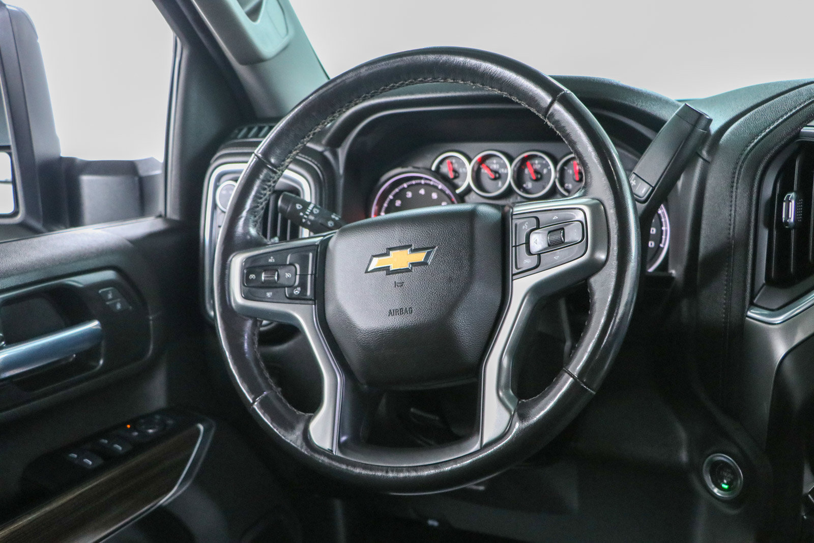 Used 2023 Chevrolet Silverado 2500 LT w/ Convenience Package AWD/4WD image 14