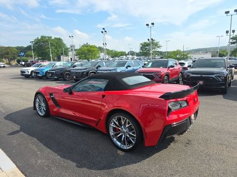 Used 2016 Chevrolet Corvette Z06 w/ 3LZ Preferred Equipment Group RWD image 9