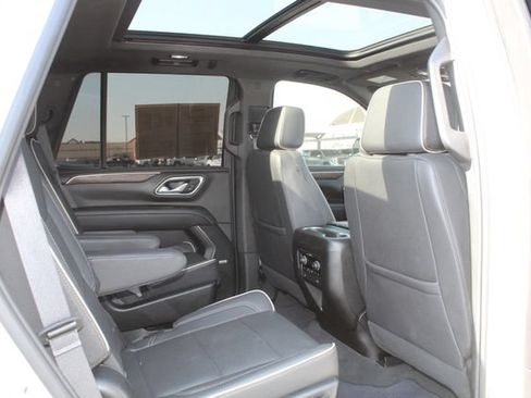 Used 2023 Chevrolet Tahoe Premier w/ Premium Package 2 AWD/4WD image 19