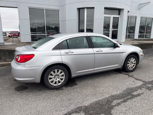 Used 2008 Chrysler Sebring LX FWD image 4