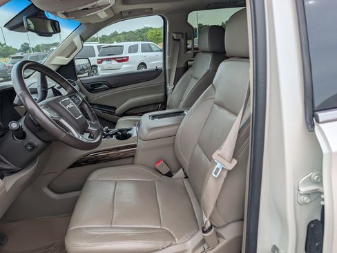Used 2015 GMC Yukon SLT w/ Open Road Package AWD/4WD image 7