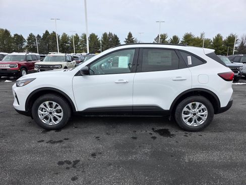 New 2026 Ford Escape Active w/ Cold Weather Package AWD/4WD image 2