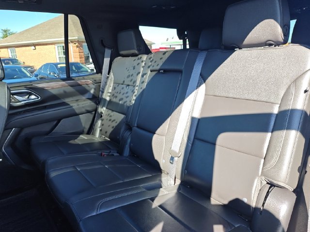 Used 2024 Chevrolet Tahoe Z71 w/ Luxury Package AWD/4WD image 14