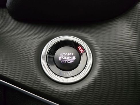 New 2025 Jeep Grand Cherokee Laredo X w/ Trailer Tow Package image 21