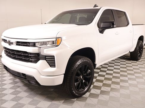 Used 2025 Chevrolet Silverado 1500 RST AWD/4WD image 10