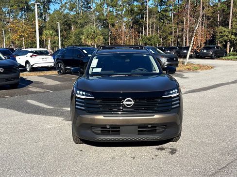 New 2026 Nissan Kicks SV w/ SV Premium Package image 2