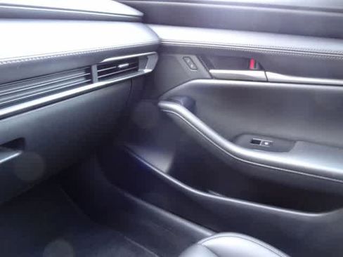 Used 2024 MAZDA MAZDA3 s FWD image 24