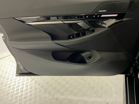 New 2026 BMW 530i xDrive image 21