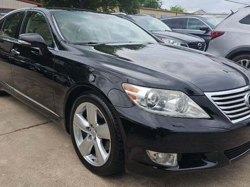 Used 2011 Lexus LS 460 w/ Comfort Pkg image 1