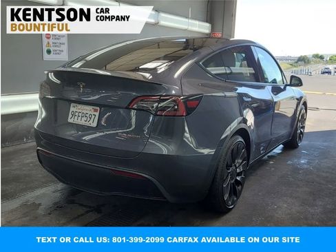 Used 2023 Tesla Model Y Performance image 5
