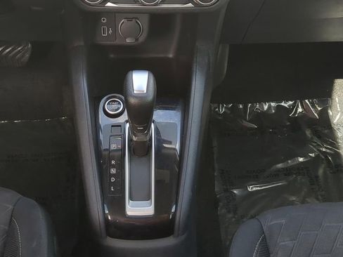 Used 2021 Nissan Kicks S FWD image 15