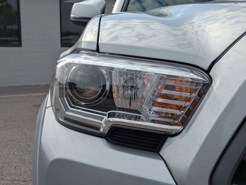 Used 2023 Toyota Tacoma TRD Sport RWD image 10