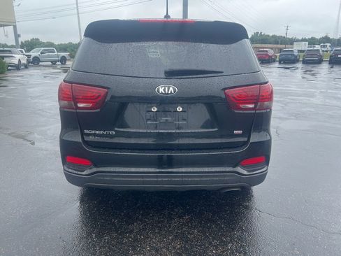 Used 2019 Kia Sorento L FWD image 4
