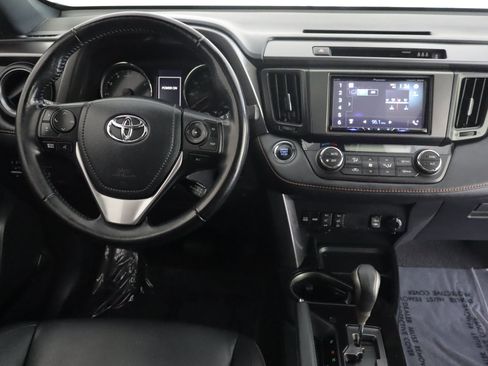 Used 2018 Toyota RAV4 SE w/ Power Extra Value Package AWD/4WD image 2