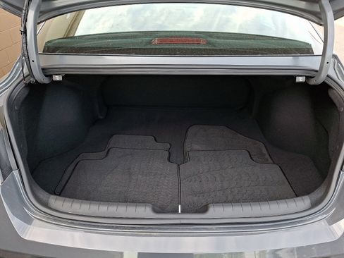 Certified 2025 Hyundai Elantra Sport FWD image 29