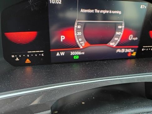 Used 2023 Volkswagen Tiguan SE R-Line FWD image 10
