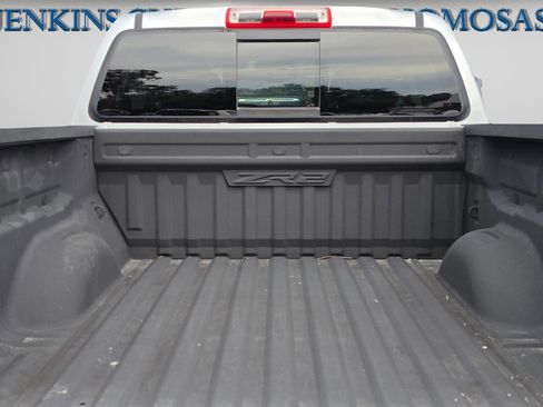 Used 2020 Chevrolet Colorado ZR2 AWD/4WD image 15