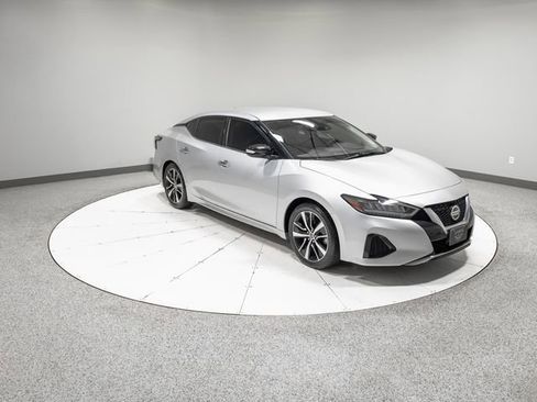 Used 2022 Nissan Maxima SV w/ Floor Mat Group FWD image 30