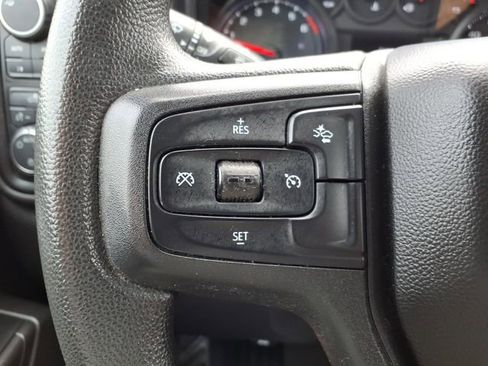 Used 2022 Chevrolet Silverado 1500 Custom Trail Boss AWD/4WD image 24