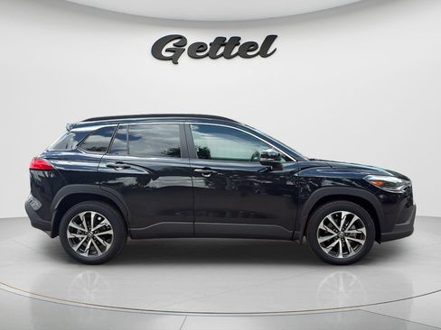 Used 2023 Toyota Corolla Cross XLE FWD image 4