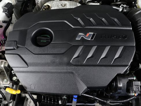 Used 2023 Hyundai Elantra N image 18