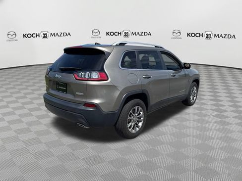 Used 2020 Jeep Cherokee Latitude Plus w/ Cold Weather Group AWD/4WD image 7