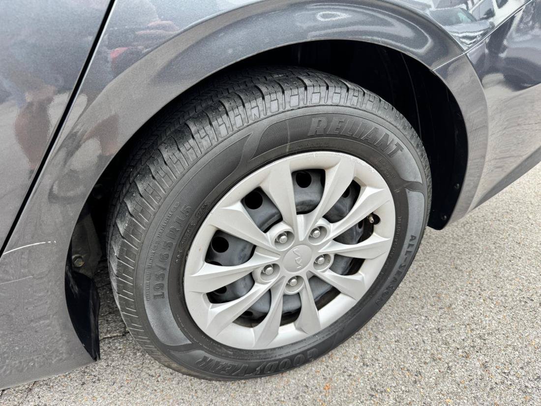 Used 2024 Kia Forte LX FWD image 6
