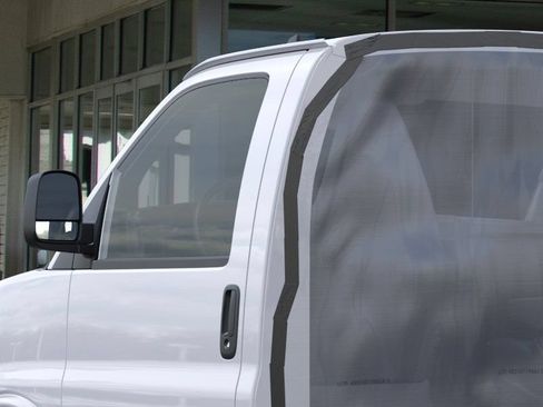 New 2025 Chevrolet Express 4500 w/ Power Convenience Package RWD image 12