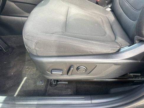 Used 2022 Hyundai Tucson SEL w/ Cargo Package AWD/4WD image 29