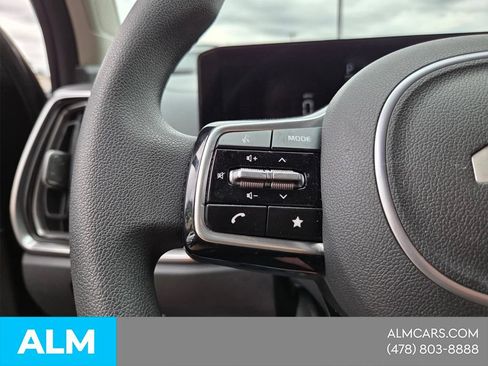 Used 2025 Kia Sorento LX FWD image 22