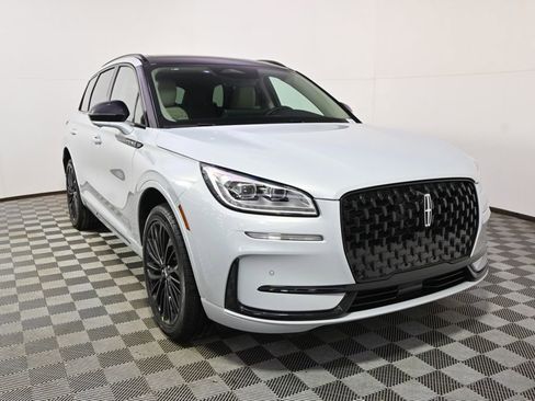 New 2026 Lincoln Corsair Reserve w/ Jet Appearance Package AWD/4WD image 9