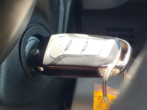 Used 2019 Ford F150 XL w/ Equipment Group 101A Mid AWD/4WD image 10