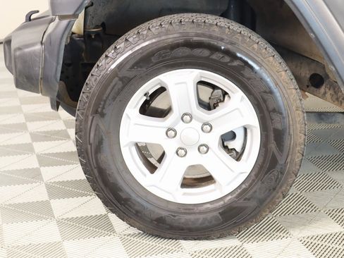 Used 2020 Jeep Wrangler Unlimited Sport S image 16