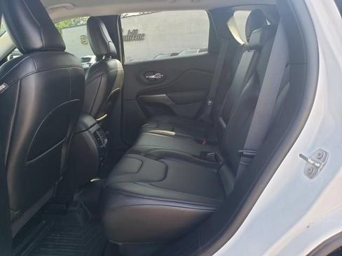 Used 2020 Jeep Cherokee Limited AWD/4WD image 13
