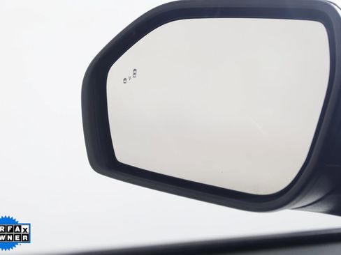 Used 2022 Ford Explorer XLT image 27