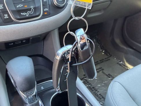 Used 2025 Chevrolet Malibu LS image 35