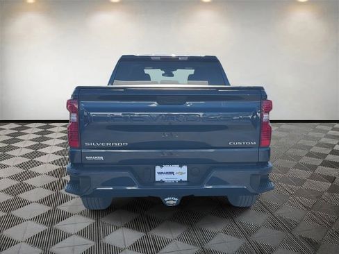 Used 2022 Chevrolet Silverado 1500 Custom image 6