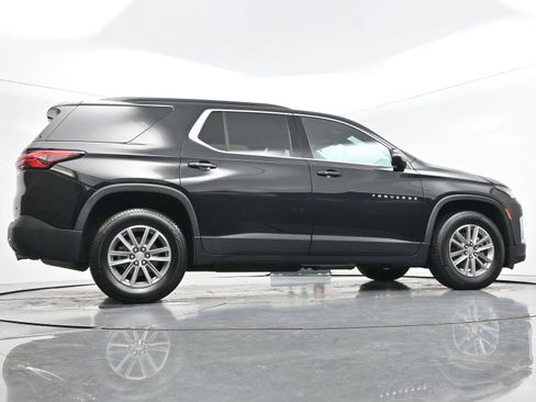 Used 2022 Chevrolet Traverse LT image 50