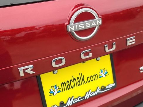 Used 2023 Nissan Rogue SV AWD/4WD image 30