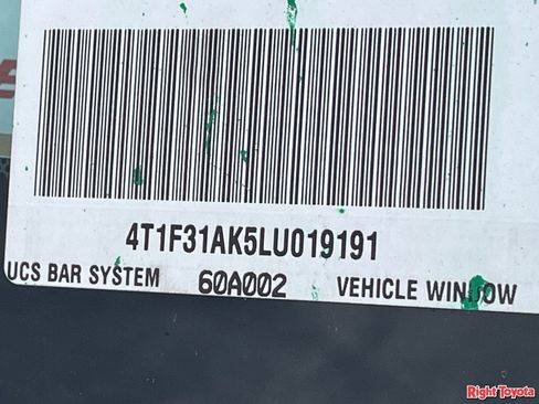 Certified 2020 Toyota Camry XLE w/ Sunroof Package FWD image 35