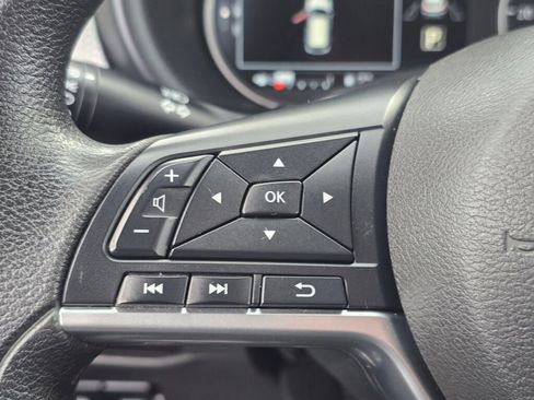 Used 2020 Nissan Kicks SV image 19