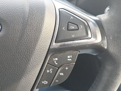 Used 2024 Ford Edge Titanium image 35