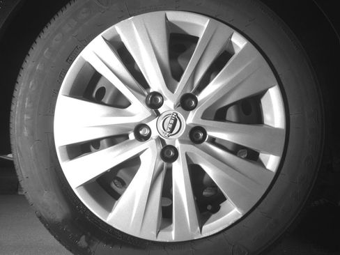 Used 2025 Nissan Sentra S FWD image 15